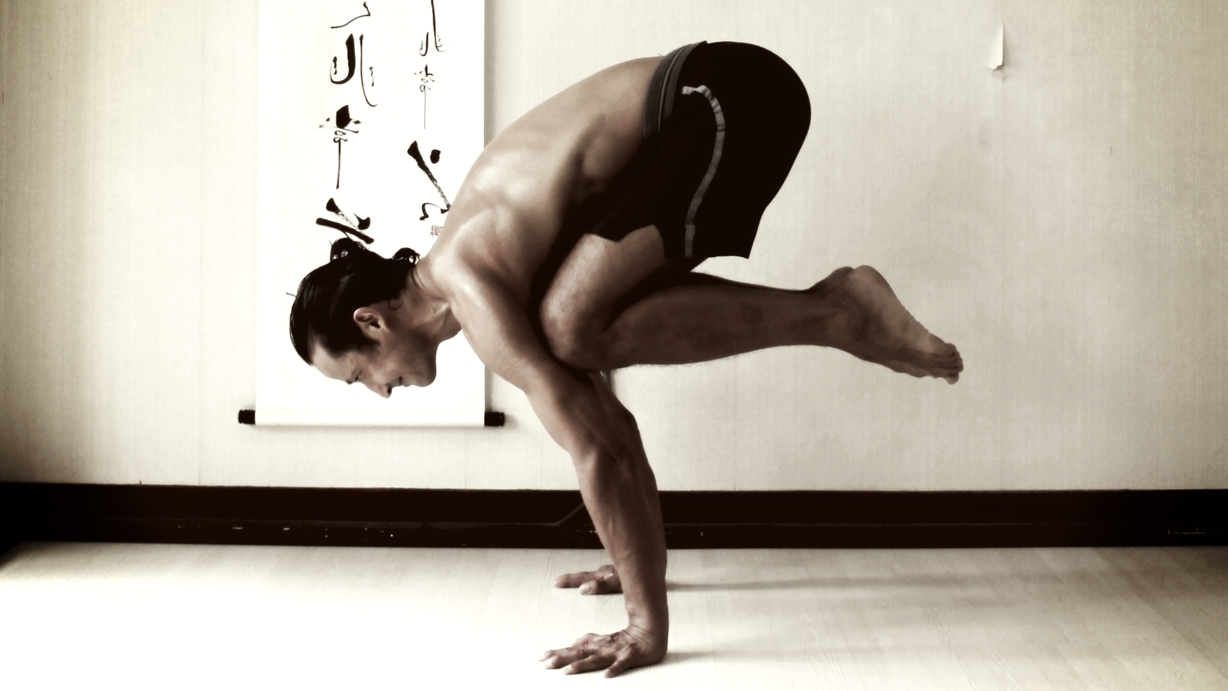 Side crow... | Yoga asanas, Healthy body, Crow yoga